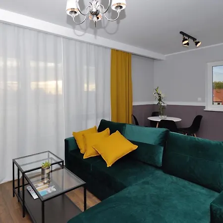 Apartament Resort Chelmonskiego Srem Exterior photo